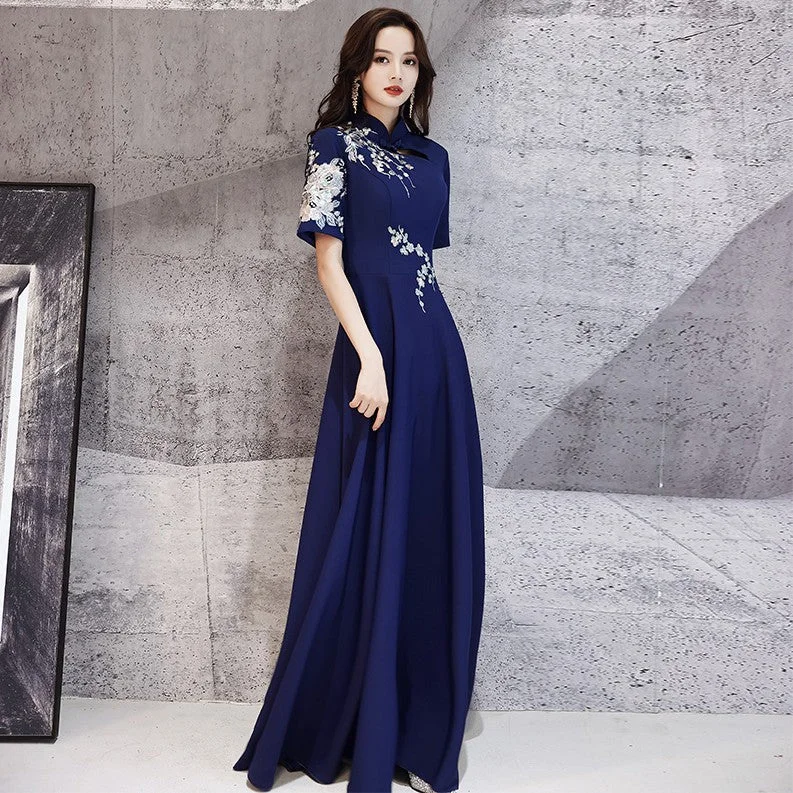 Floral Embroidery Half Sleeve Cheongsam Top Full Length Chinese Prom Dress